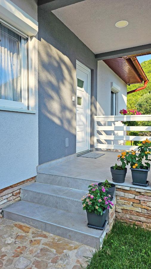 Holiday Home Natura With Private Pool Mostar Exterior photo