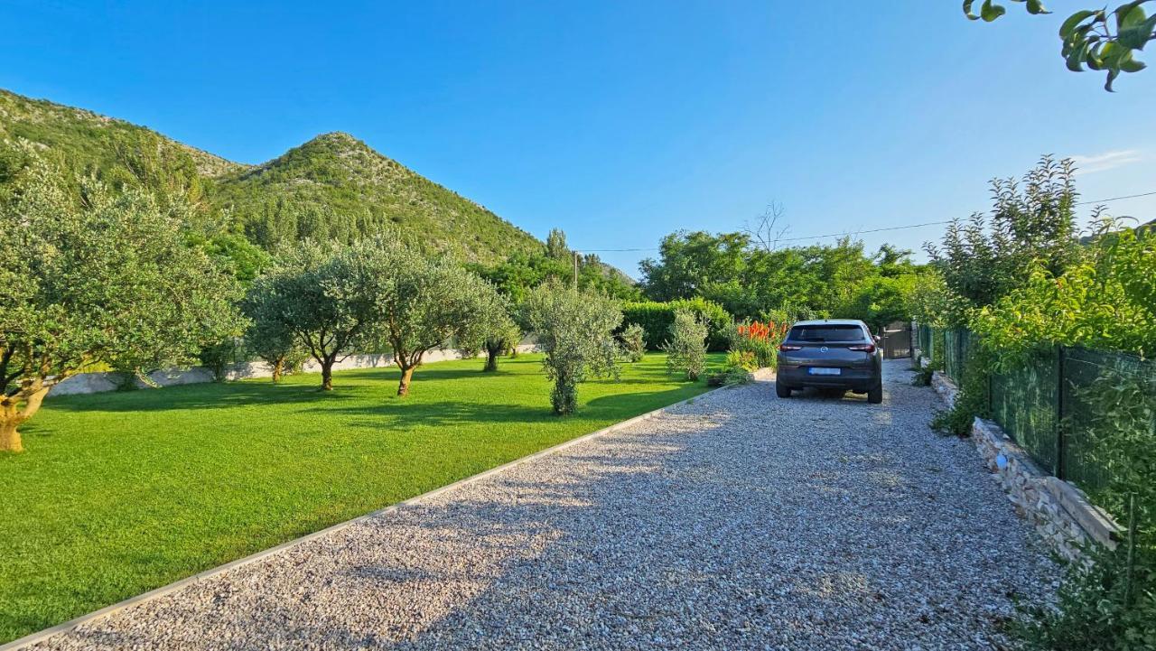 Holiday Home Natura With Private Pool Mostar Exterior photo